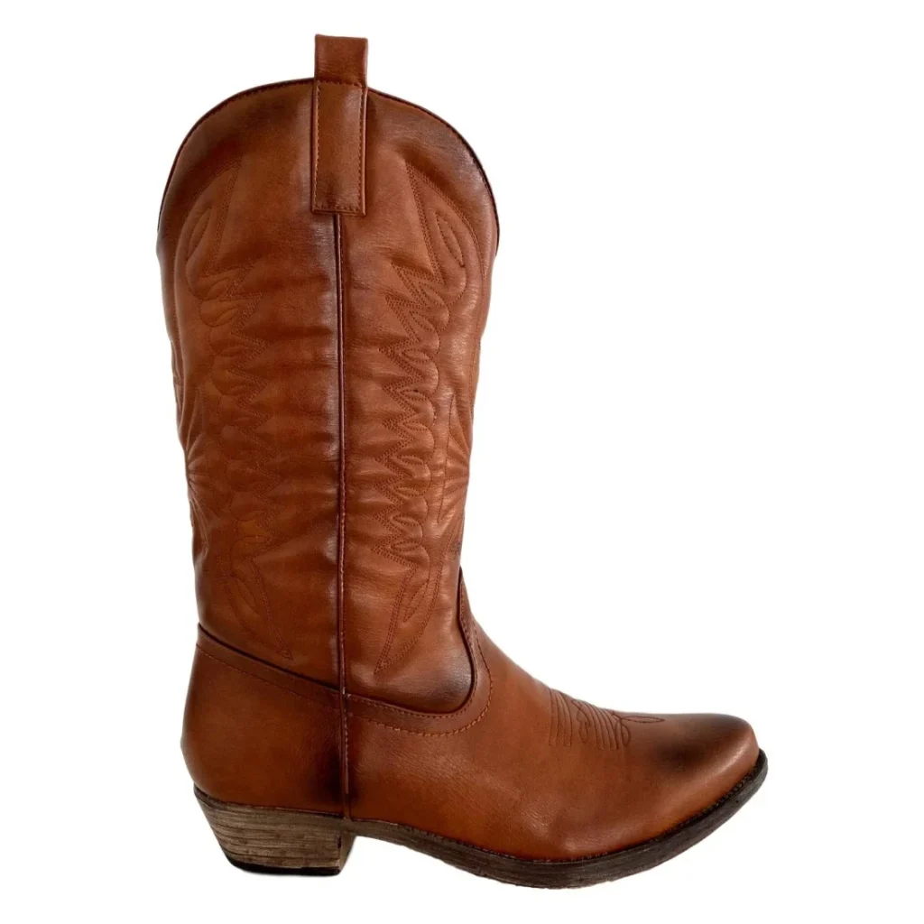 Bota de mujer estilo campera con bordado