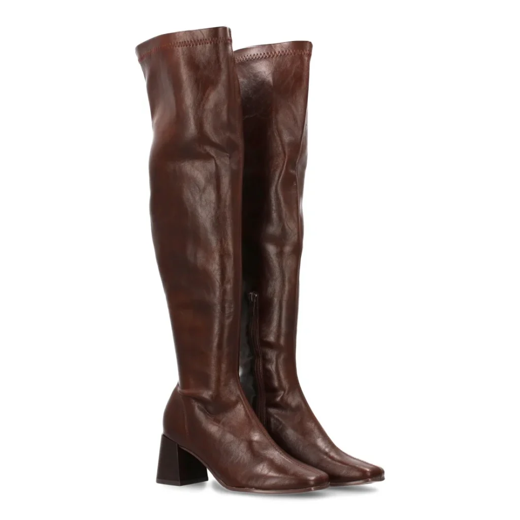 Bota alta elegante con tacón cómodo para mujer