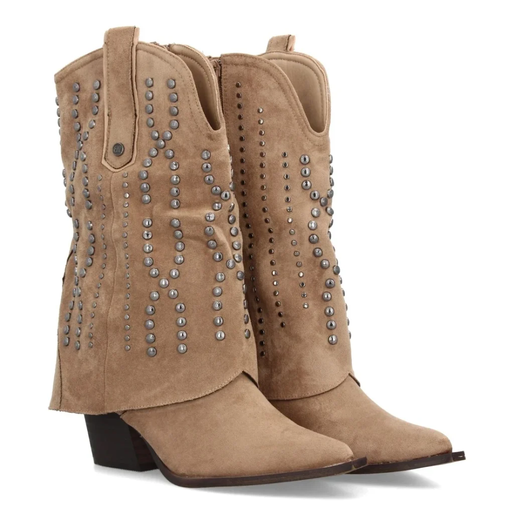 Bota cowboy mujer con diseño de tachuelas