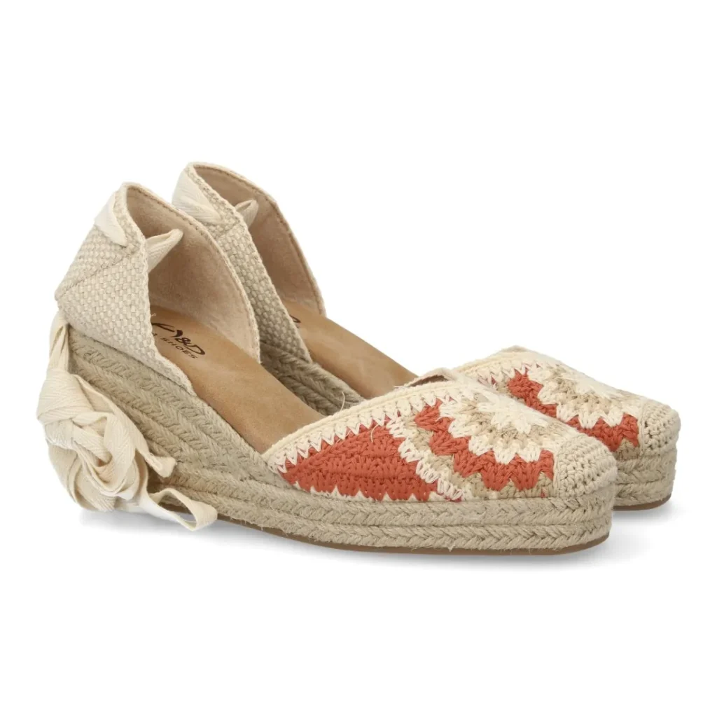 Alpargata mujer de cuña tejido artesanal en color beige